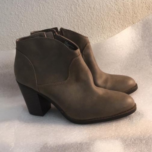 xoxo ankle boots